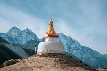 Stupa on EBC trail